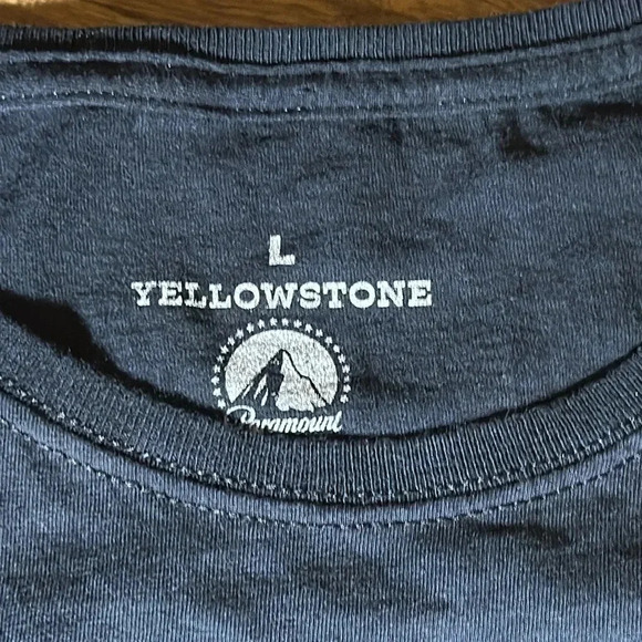 Yellowstone Official Don’t Make Me Go Beth Dutton On You T-Shirt Size LG - Picture 4 of 6